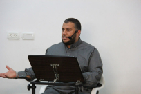 بالصور: محاضرة ايمانية للشيخ علي الدنف في مسجد محمد الفاتح بيافا 